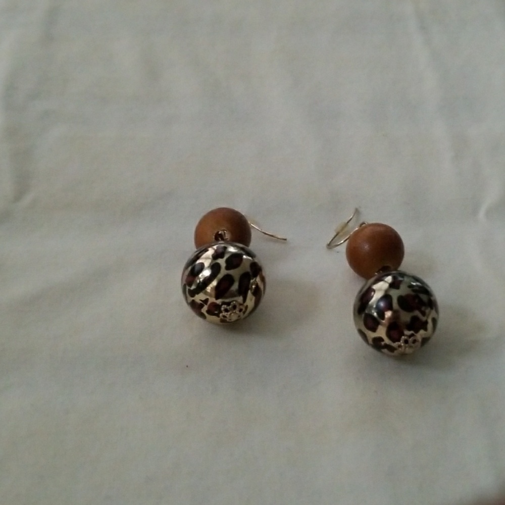 Jewelry - Picture 4 of 4